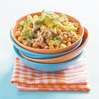 Pois chiches, thon blanc et laitue de mer en salade Pois chiches, thon blanc et laitue de mer en salade